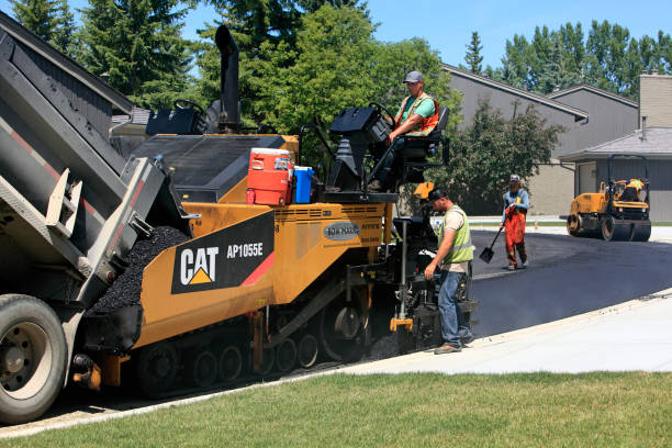 Best Driveway Paving Company  in Crystal Springs, MS